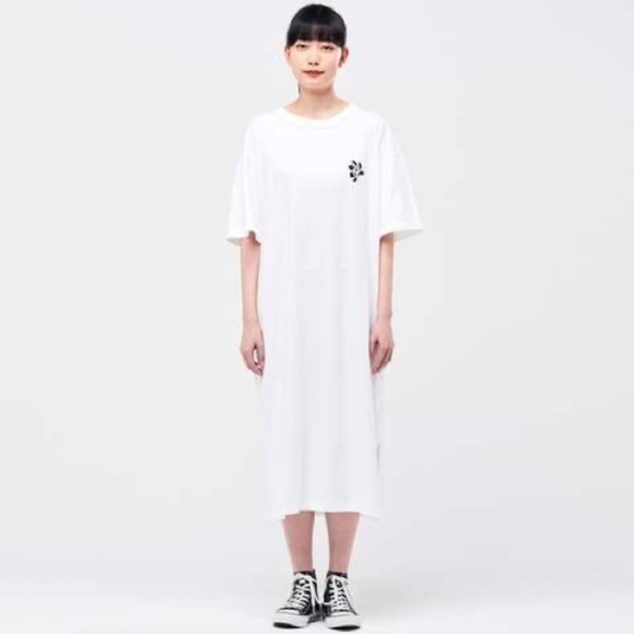 UNIQLO X VERDY COLLAB UT GRAPHIC T-SHIRT DRESS SIZE M Great Condition White - Picture 3 of 8